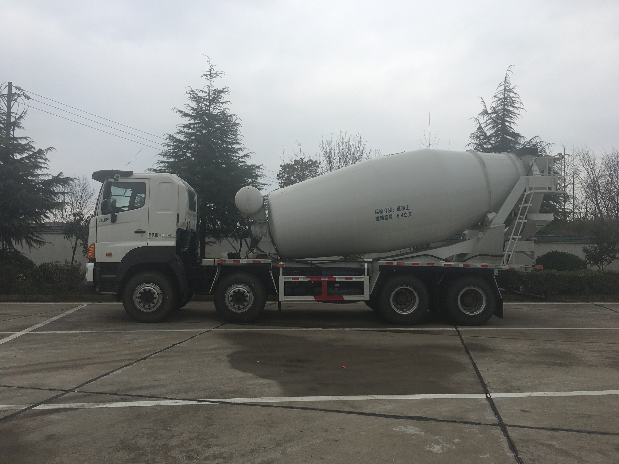 Concrete mixer truck    WSH5310GJBR1